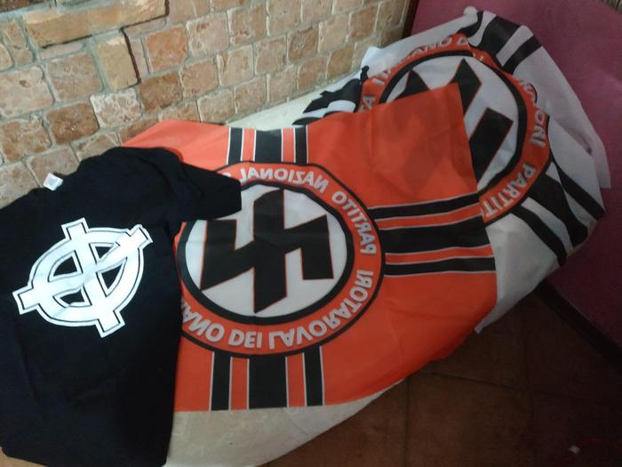 Autoritățile italiene au neutralizat o grupare neonazistă