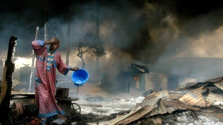 Situaţie foarte tensionată la Lagos după reprimarea sângeroasă a unei demonstranţii, condamnată internaţional