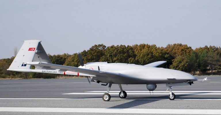 Kremlinul ameninţă să ‘demilitarizeze’ viitoarea uzină pentru fabricarea de drone Bayraktar în Ucraina
