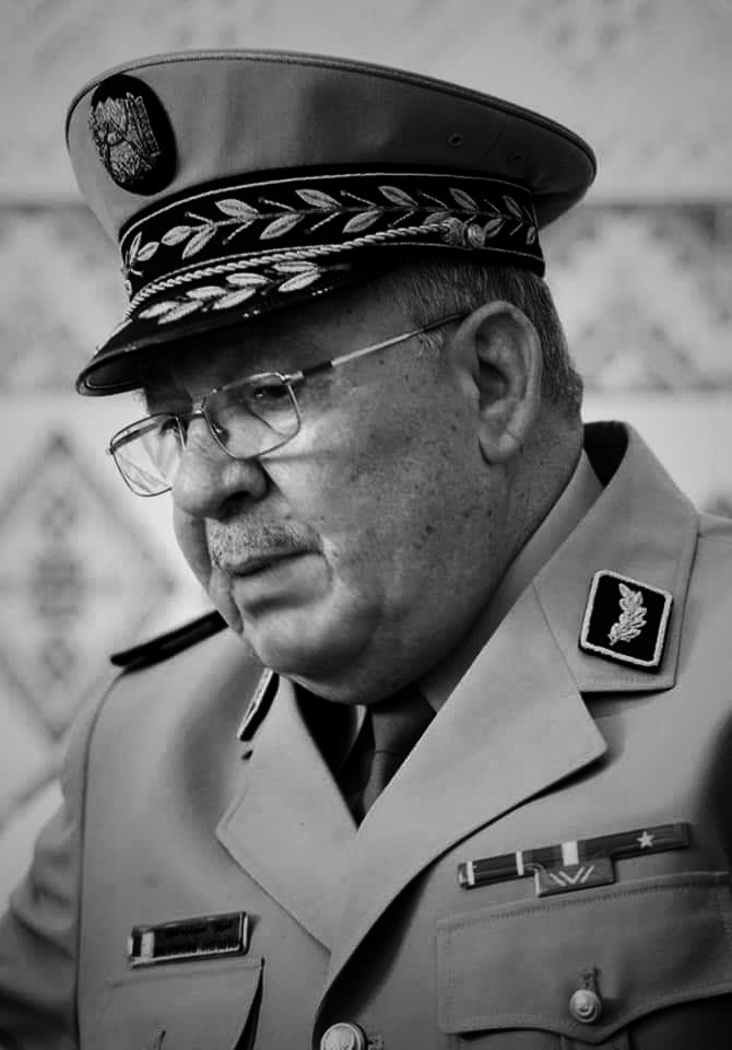 Şeful Statului Major al armatei a murit fulgerător