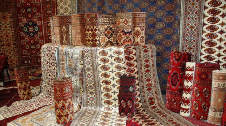 Covoarele din Turkmenistan, incluse de UNESCO pe lista patrimoniului cultural al umanității