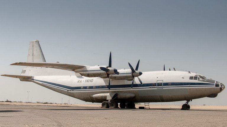 Un avion militar S-A PRĂBUȘIT cu 18 oameni la bord