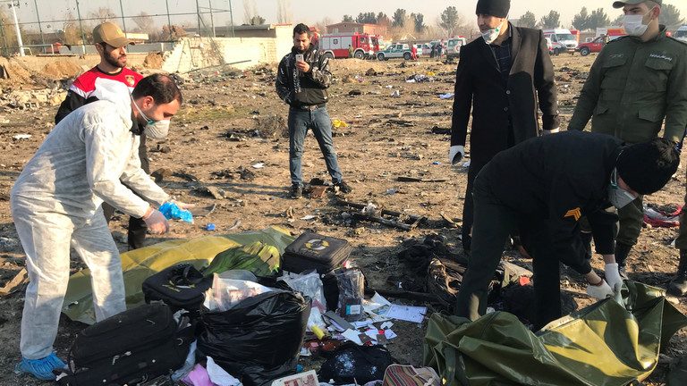 Tensiuni diplomatice în jurul anchetei privind doborârea avionului ucrainean lângă Teheran