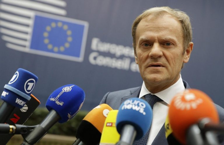 Donald Tusk asigură că poziția sa privind cotele obligatorii de redistribuire a refugiaţilor între statele UE este ‘extrem de proeuropeană’