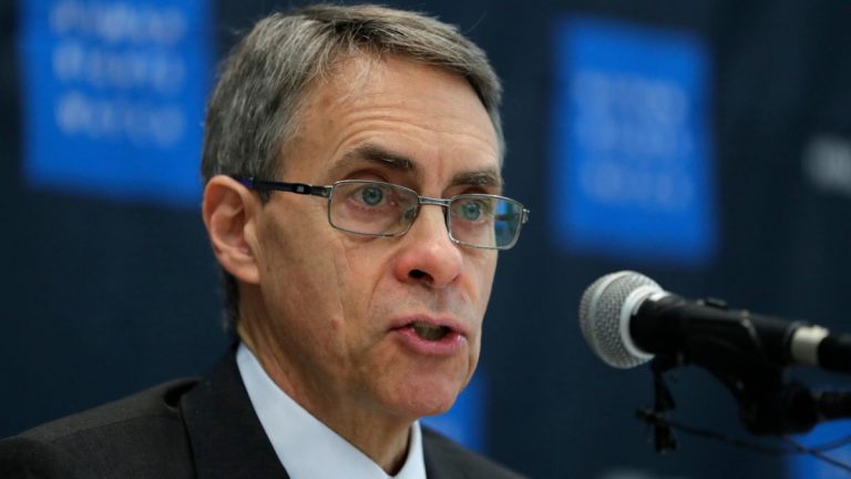 Directorul executiv al Human Rights Watch, Kenneth Roth, demisionează după aproape trei decenii