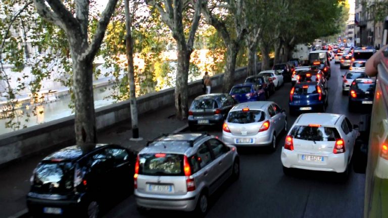 Maşinile pe motorină sunt INTERZISE în Roma