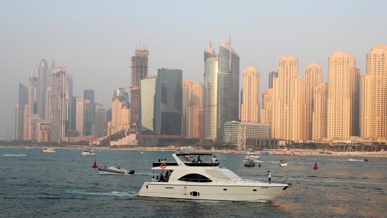 Emiratul Dubai înăspreşte măsurile de restricţionare pentru o perioadă de două săptămâni