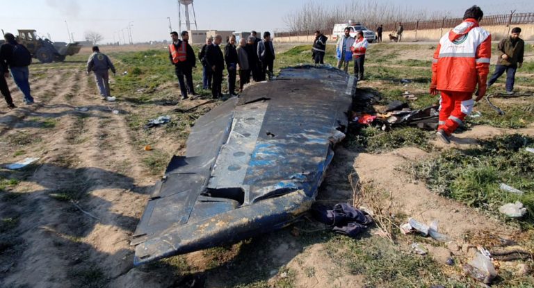 Pandemia de COVID-19 întârzie analiza cutiilor negre ale avionului ucrainean doborât de Iran