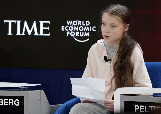 Greta Thunberg îi îndeamnă pe mai marii lumii să asculte vocile tinerilor activişti