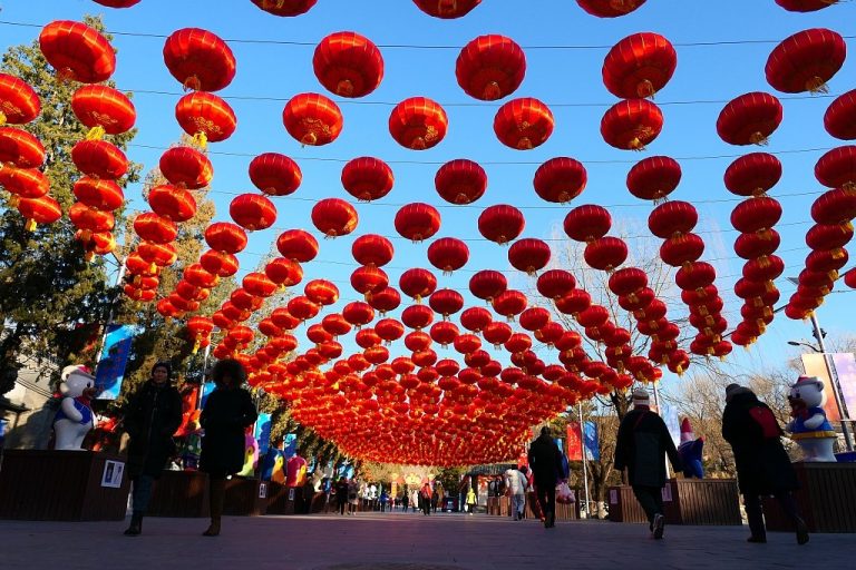 Virusul mortal le strică sărbătoarea: Beijingul ANULEAZĂ toate festivitățile dedicate Anului Nou Chinezesc