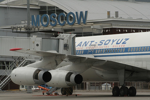 Aeroportul Vnukovo din Moscova şi-a suspendat zborurile