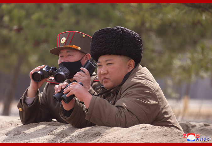 Kim Jong Un a supervizat din tranşee ultimul tir de rachete