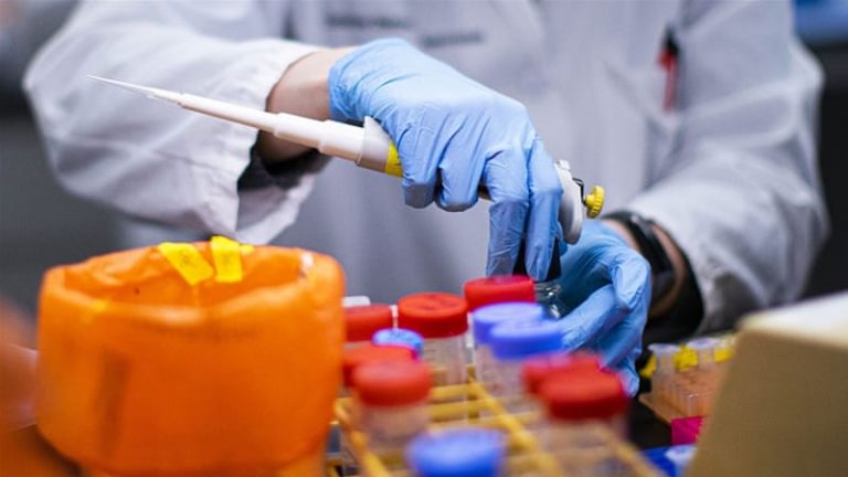 Americanii se grăbesc să obţină testarea rapidă a coronavirusului