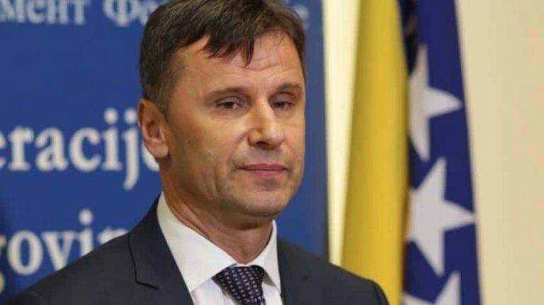 Premierul Federaţiei Bosniei şi Herţegovinei, condamnat la patru ani de închisoare într-un dosar de delapidare