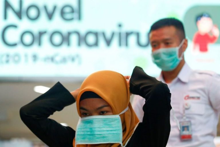 Situaţie DISPERATĂ în Indonezia! Spitalele sunt copleşite şi refuză pacienţi cu coronavirus!