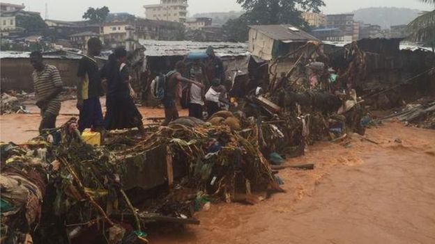 Sierra Leone cere ajutor internaţional după inundaţiile şi alunecările de teren catastrofale