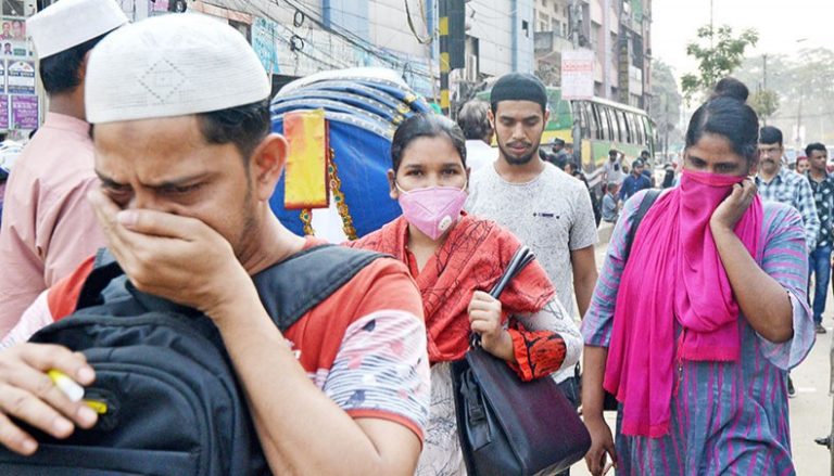 Bangladesh nu lasă mai mult de 5 oameni în moschei