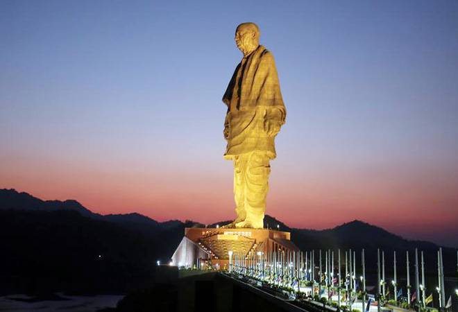 Escrocherie în stil indian! Cea mai înaltă statuie din lume, pusă la vânzare pe internet