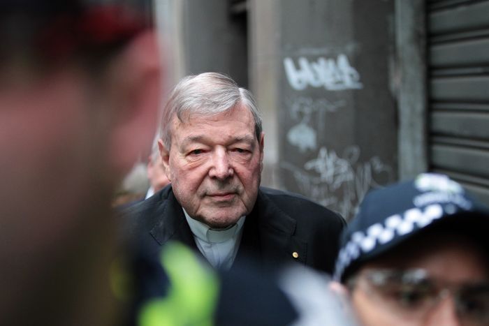Poliţia australiană investighează un presupus transfer de bani al Vaticanului pentru ‘duşmanii’ lui George Pell