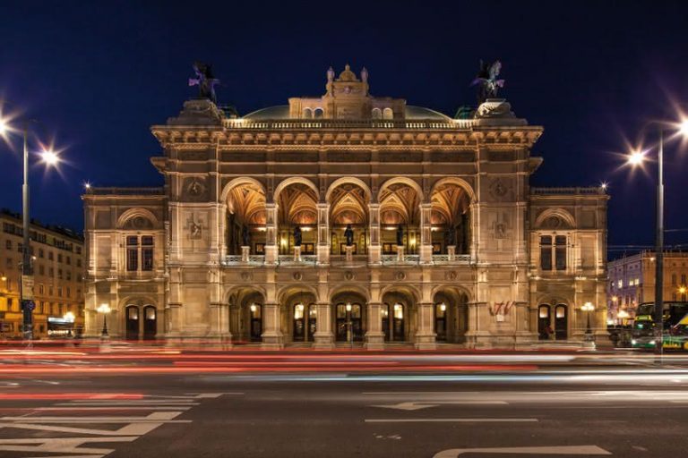 Pandemia reduce la tăcere Viena, templul muzicii clasice