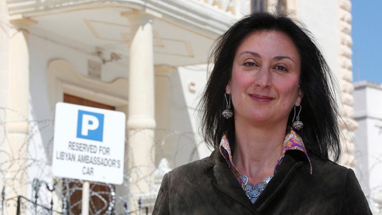 Un fost ministru maltez a plătit 350.000 de euro pentru asasinarea jurnalistei Daphne Caruana Galizia