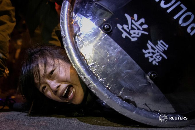 Viaţa revine la ‘normal’ în Hong Kong: Locuitorii şi-au reluat protestele!
