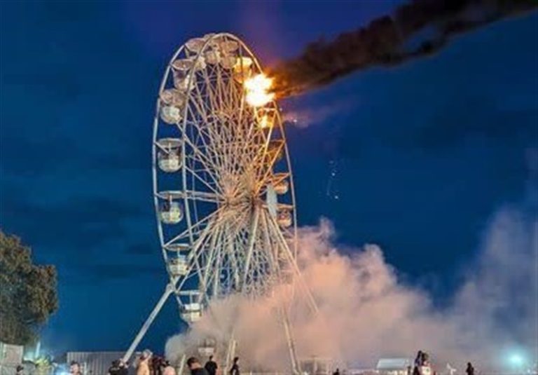 O roată panoramică a luat foc la un festival de muzică din Germania; cel puţin 23 de răniţi