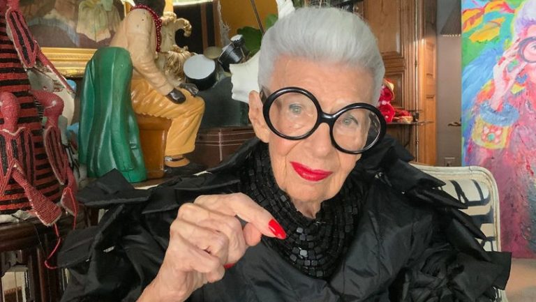 Una dintre cele mai cunoscute și longevive fashioniste din lume a decedat la 102 ani