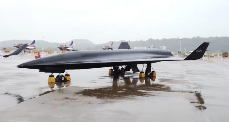 Pentagon Leaks: China pregăteşte o unitate de drone de spionaj supersonice