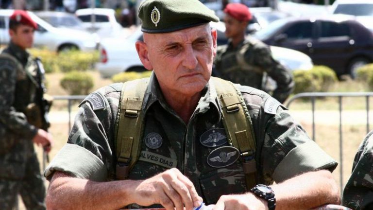 Şeful securităţii prezidenţiale din Brazilia îşi dă DEMISIA