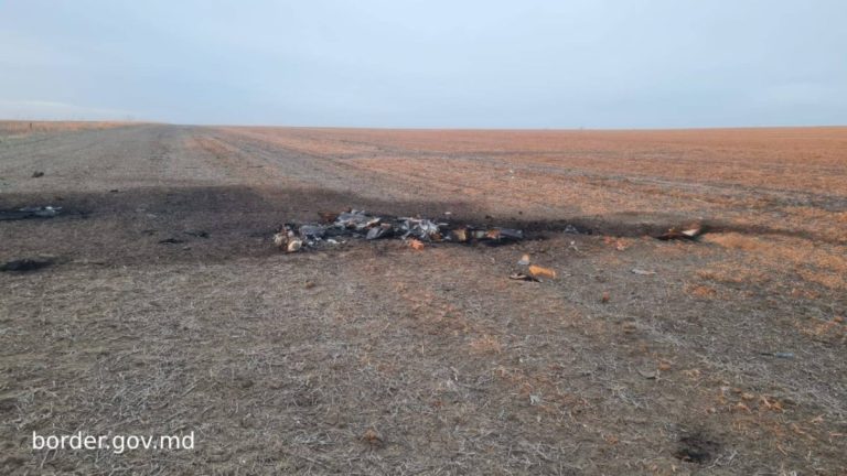 Pericol de explozie după prăbușirea rămășițelor dronei pe teritoriul R. Moldova