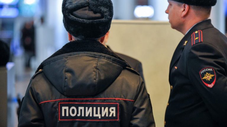 Ameninţare cu BOMBĂ la un spital din Moscova: Aproape 900 de pacienţi au fost evacuaţi în grabă!