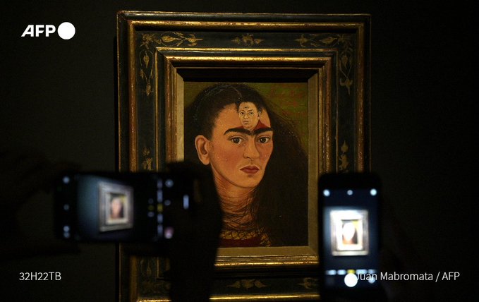 Un autoportret emblematic al Fridei Kahlo a fost expus în public pentru prima oară în 25 de ani