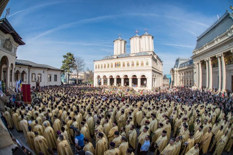 Patriarhia Română oferă burse de studiu pentru învăţăceii din Bălţi
