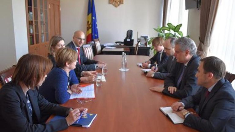 Serebrian a discutat despre situaţia din Transnistria cu un oficial european