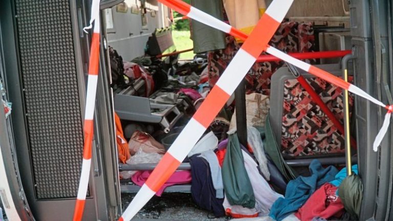 MAE transmite ultimele informaţii legate de autocarul plin cu români, răsturnat în Germania