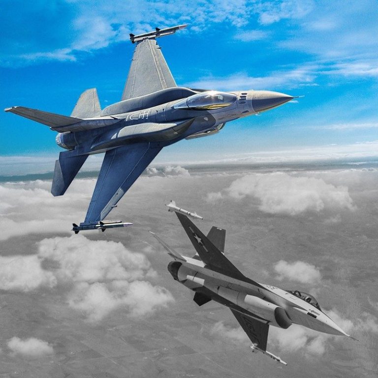 Trei aeronave F-16, achiziționate de România din Norvegia, au sosit la Câmpia Turzii