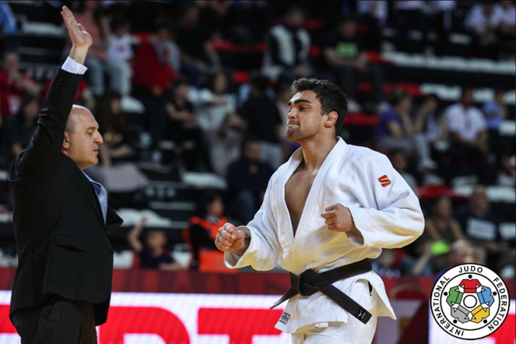 Adil Osmanov a obținut două victorii la Campionatul Mondial de Judo