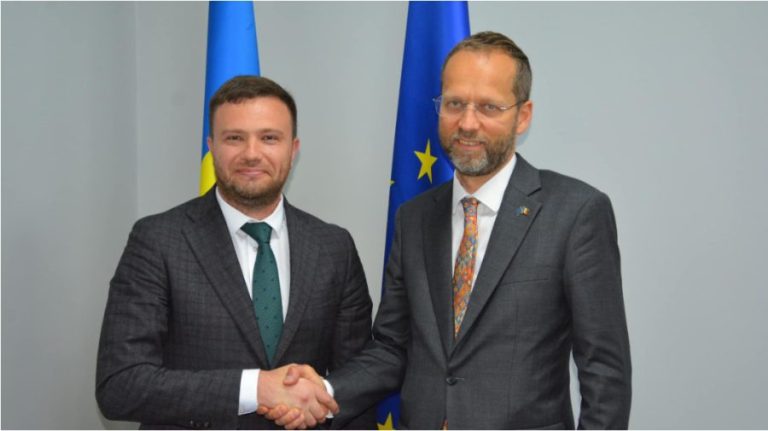 Jānis Mažeiks s-a întâlnit cu Sergiu Lazarencu la Ministerul Mediului