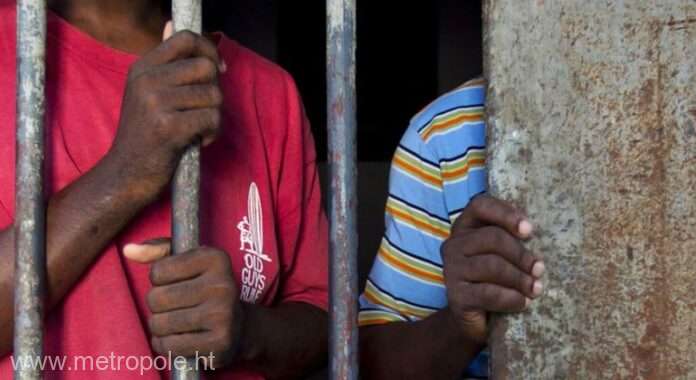 145 de femei au evadat dintr-o închisoare haitiană