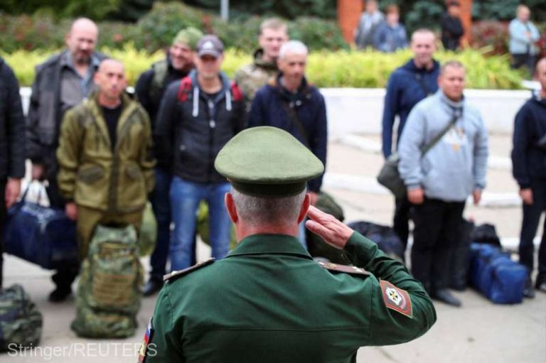 Rusia începe recrutarea din închisori în armata regulată