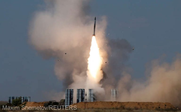 Bulgaria va oferi Ucrainei rachete antiaeriene S-300 defectuoase, dar care pot fi reparate şi utilizate