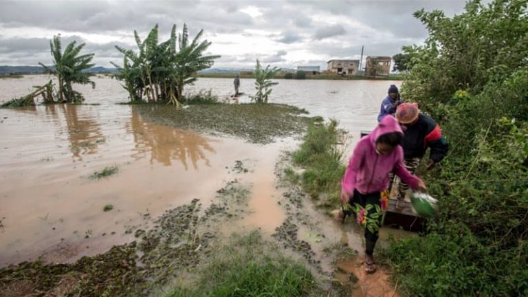 Madagascar se pregăteşte pentru o nouă furtună tropicală