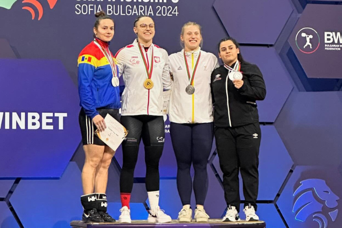 Elena Erighina a luat trei medalii de argint la Europeanul de haltere