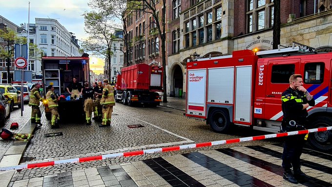Un hotel de lux din Amsterdam a luat foc