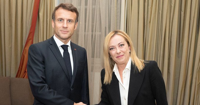 Consens între Macron şi Meloni cu privire la livrările de arme pentru Ucraina