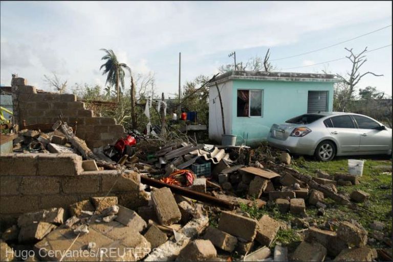 Uraganul Roslyn a făcut ravagii în Mexic! Doi oameni au murit!