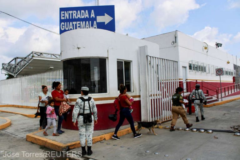 Poliţişti din Guatemala ARESTAŢI pentru trafic de migranţi