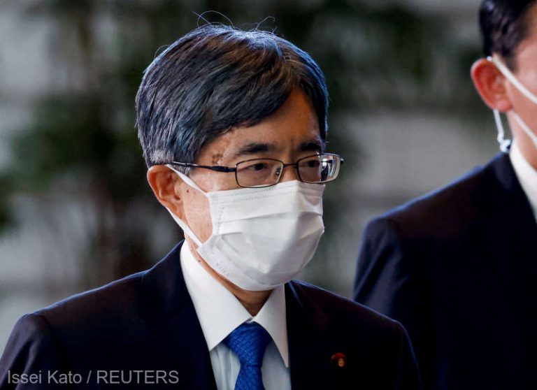 A treia demisie într-o lună din guvernul Japoniei