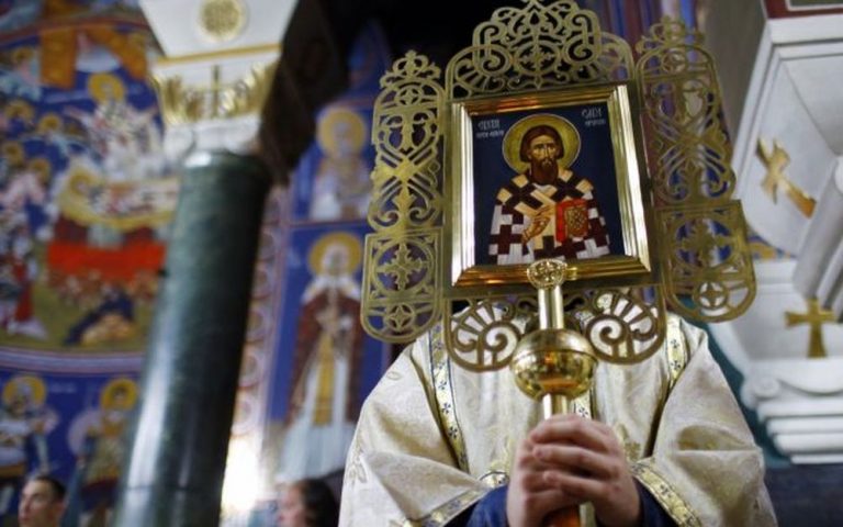 Serviciul secret ucrainean HĂRŢUIEŞTE preoţi ortodocşi români